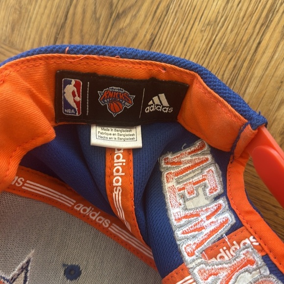 VINTAGE Adidas New York Knicks BASKETBALL HAT - Picture 5 of 5